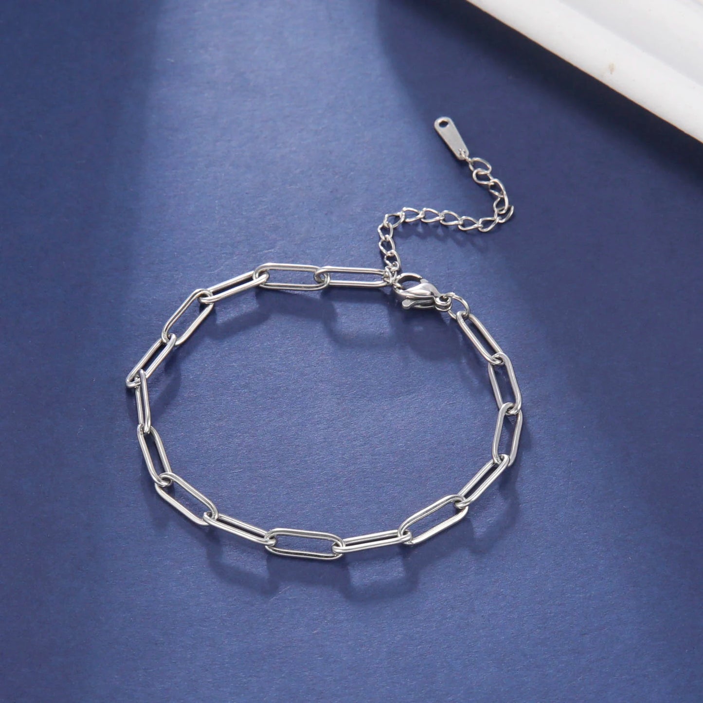 Skyrim Paperclip Link Chain Bracelet – Gold-Colored Stainless Steel, Unisex Minimalist Friendship Jewelry