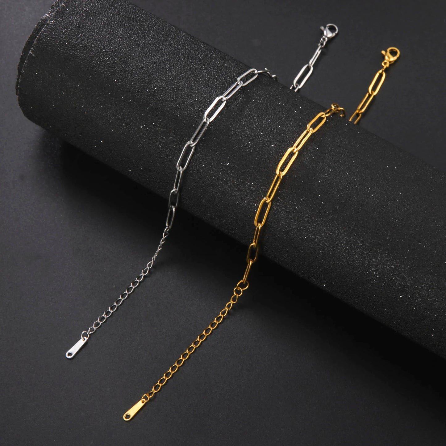 Skyrim Paperclip Link Chain Bracelet – Gold-Colored Stainless Steel, Unisex Minimalist Friendship Jewelry
