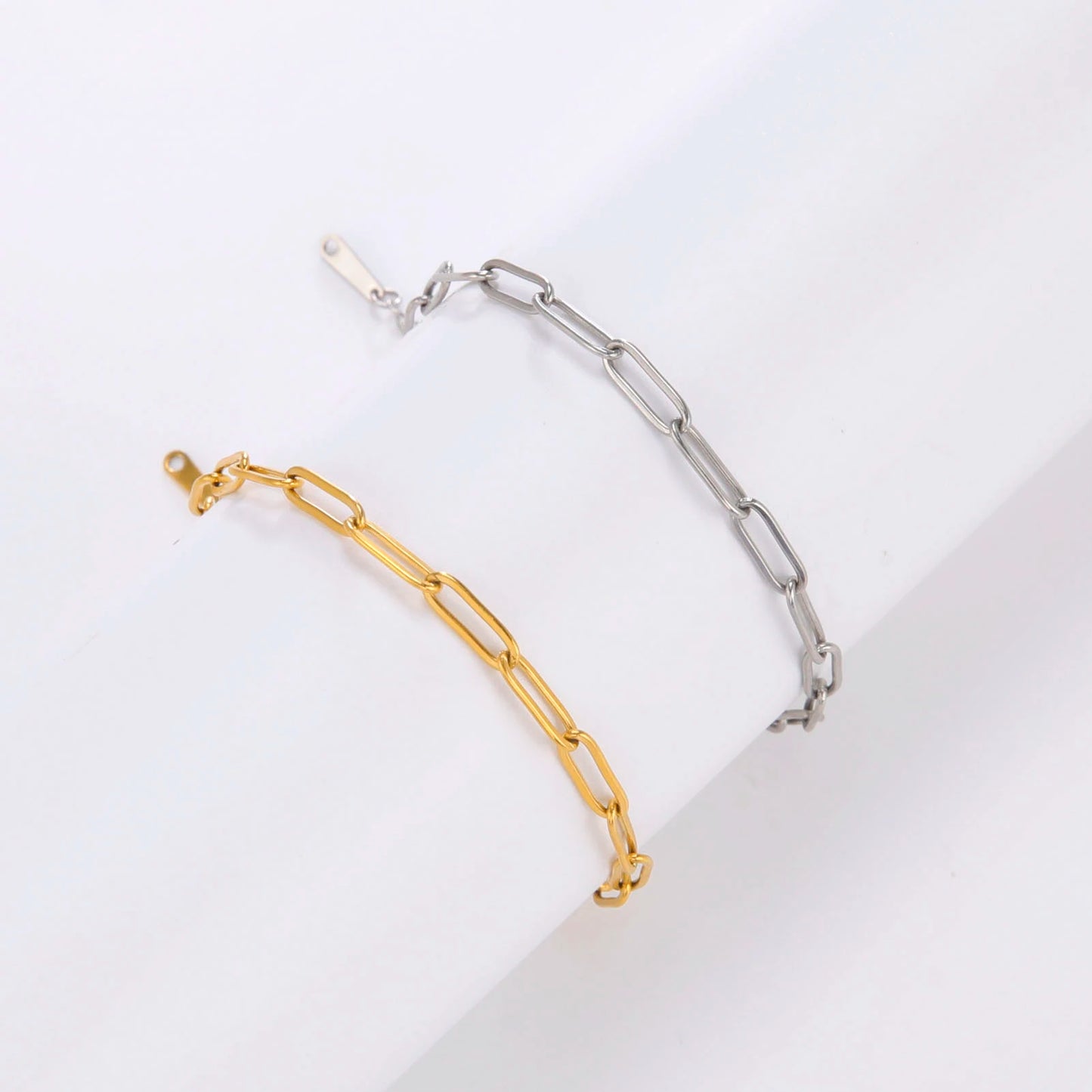 Skyrim Paperclip Link Chain Bracelet – Gold-Colored Stainless Steel, Unisex Minimalist Friendship Jewelry